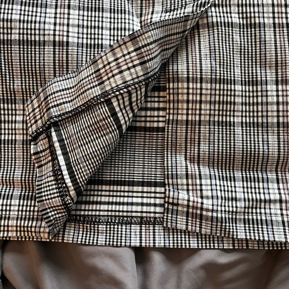 Black & white wiggle skirt with suspenders from Unique Vintage, women’s size L. - Picture 2 of 4